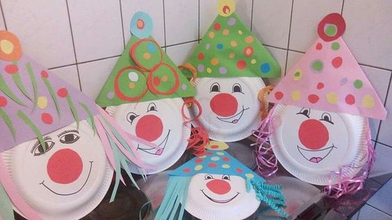 Tempo di festa: come decorare la casa a Carnevale (con addobbi colorati)