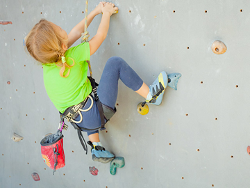 Corsi di arrampicata per bambini - Età scolare - Bambinopoli